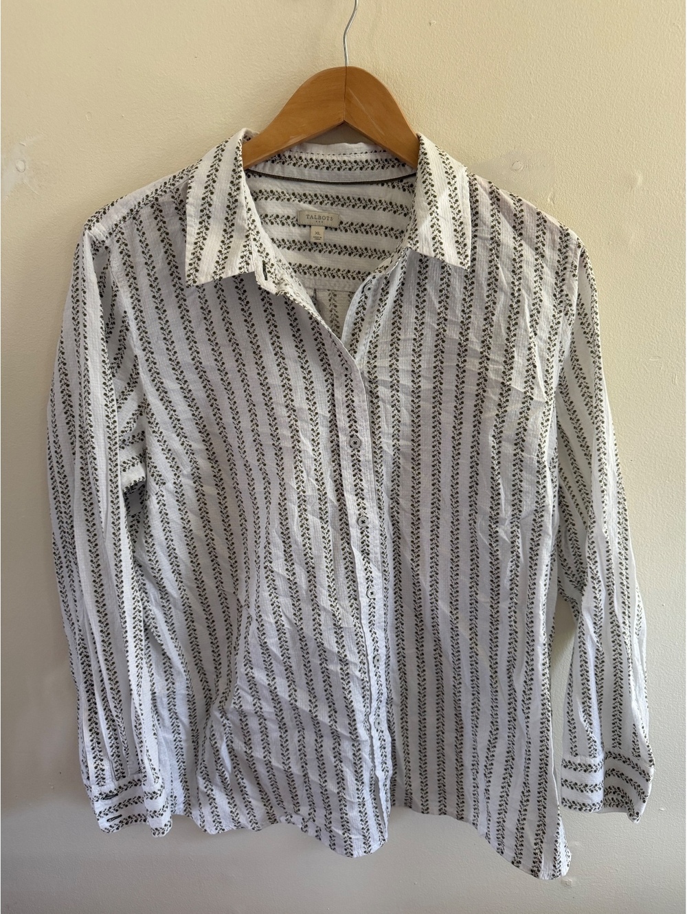 Talbots Floral Button Up Cotton Shirt Size Large